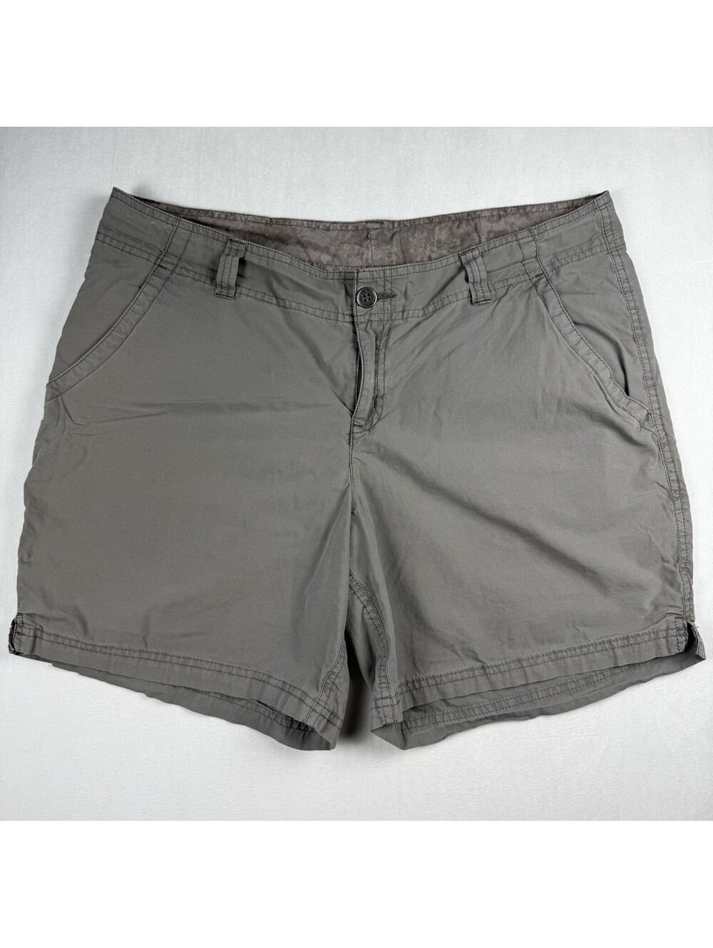 Columbia Shorts Womens 12 Gray Cotton Hiking Comfort Outdoor Casual Stretch 5”